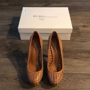 BCBG | Estrella Heels in Summer Brown